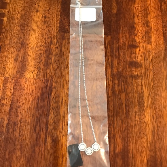 ✨Necklace✨ - Picture 3 of 5